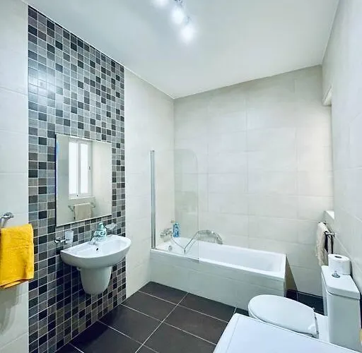 Stylish Modern 4 Paceville Διαμέρισμα